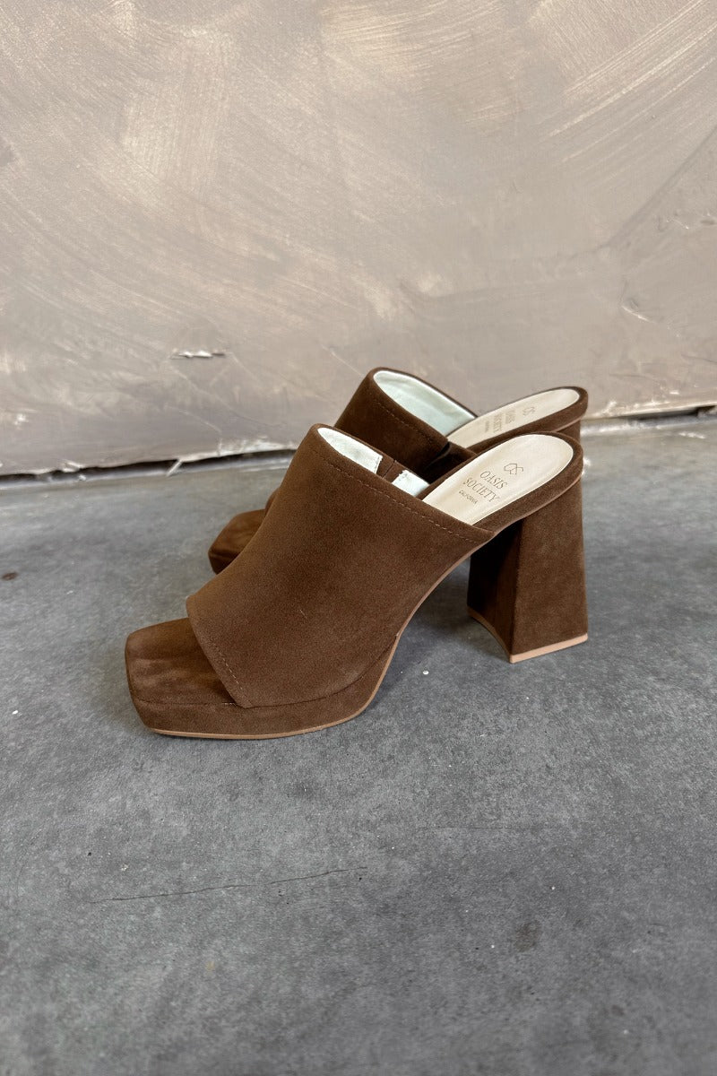 Vivienne Brown Suede Slide Heel - Image 5