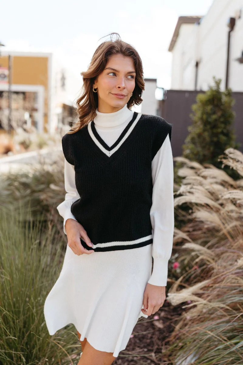 Walk The Line Sweater Vest in Black