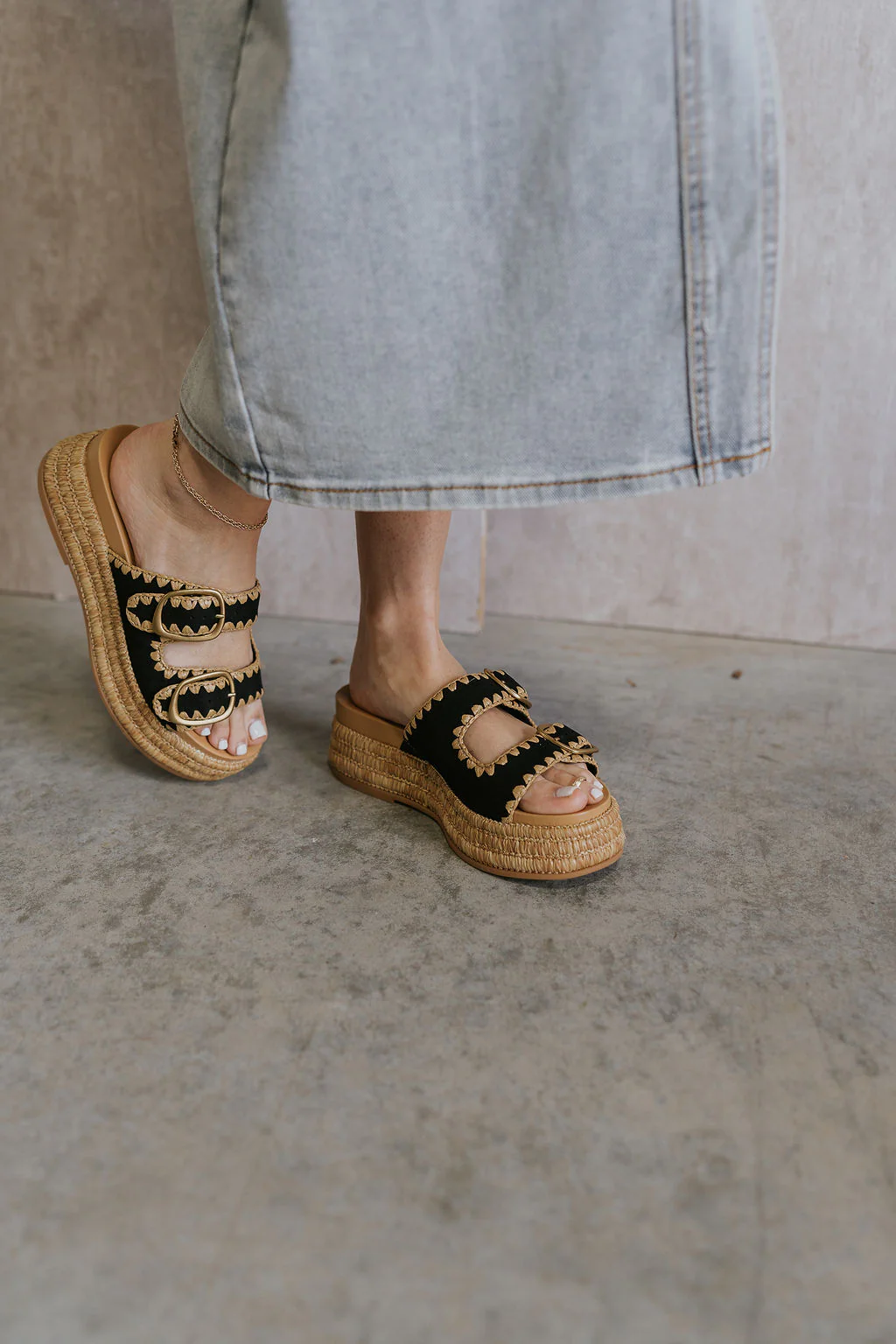Wanika Sandal in Onyx - Image 6