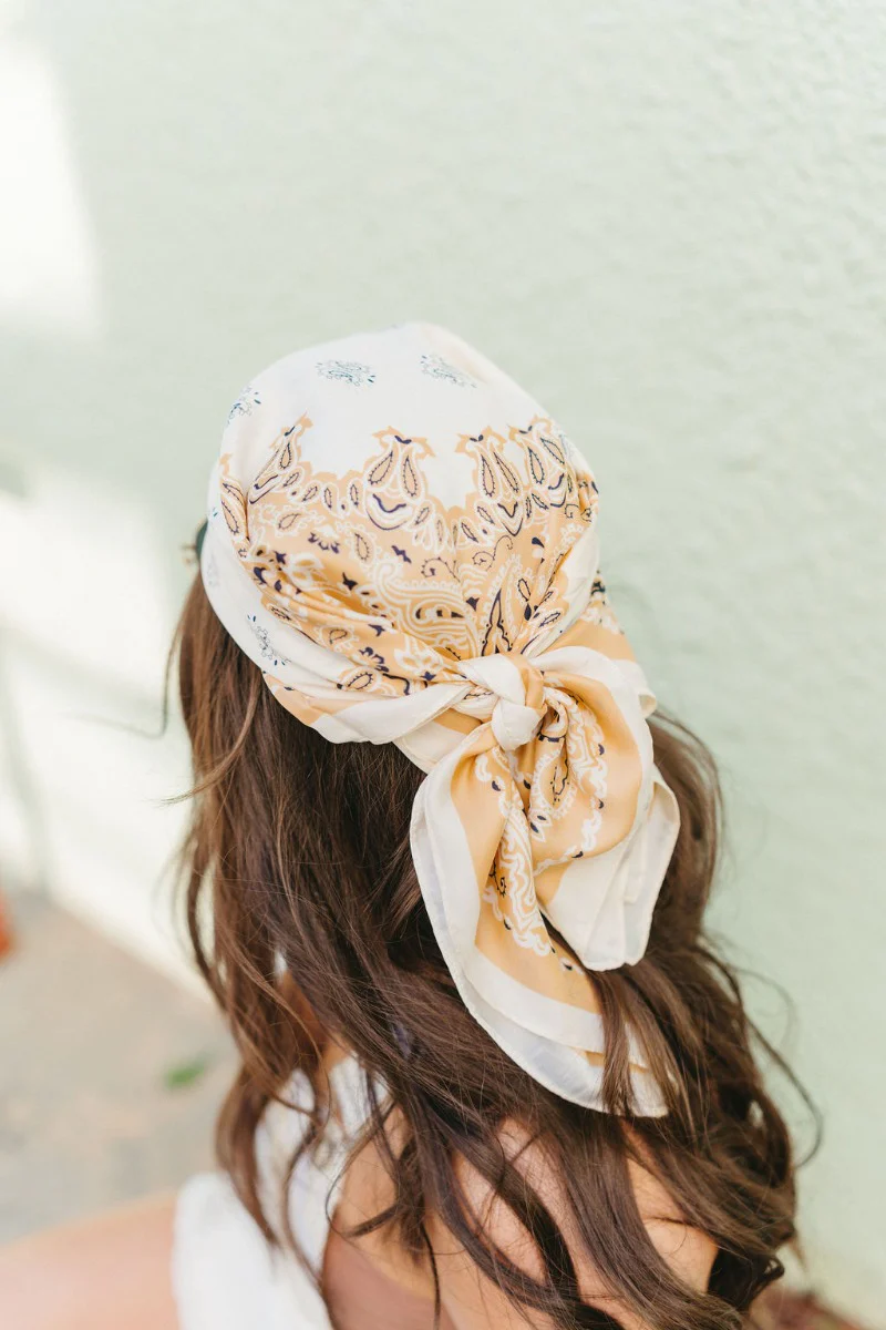 Western Dreams Scarf in Beige - Image 2