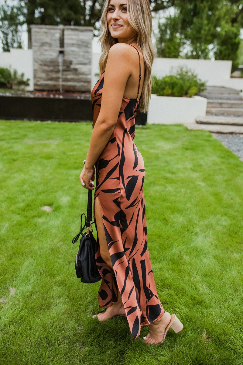 What's New Midi Dress - Image 4