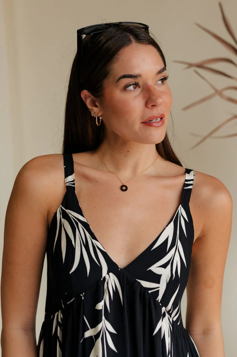 Julia Black & Gold Starburst Necklace