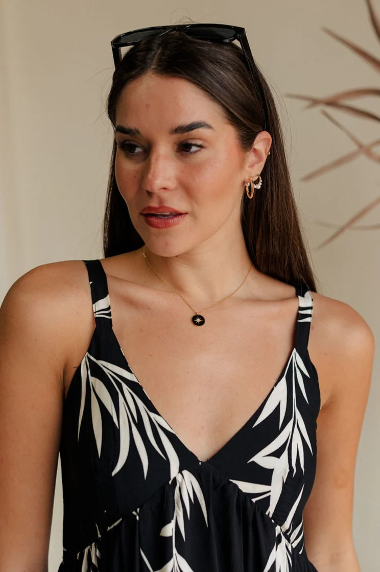 Julia Black & Gold Starburst Necklace - Image 3