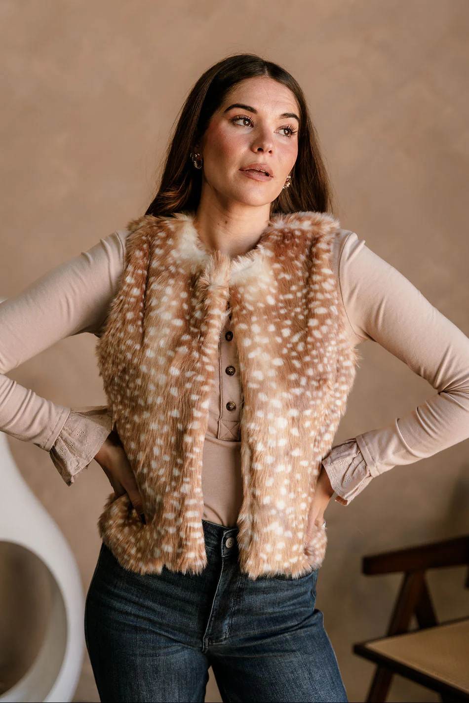 Zoey Brown Faux Fawn Fur Vest - Image 2